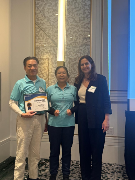 THÁI NAM VIỆT NHẬN GIẢI THƯỞNG "NHÀ PHÂN PHỐI CỦA NĂM" TỪ BIONETIX 2 image